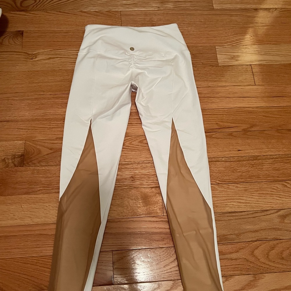 Beach Bunny Leggings